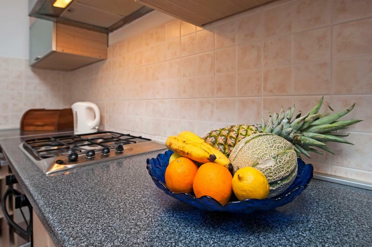 Apartman Lamanova โรวีน ภายนอก รูปภาพ